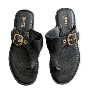 BORN Orla Black Leather Flip Flop Sandal with Gold Buckle 7 M